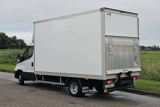 Iveco Daily (2024) thumbnail 5