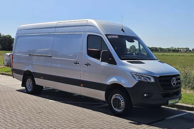 Mercedes-Benz Sprinter (2022) thumbnail 4
