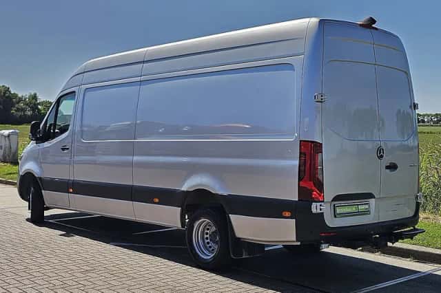 Mercedes-Benz Sprinter (2022) thumbnail 5
