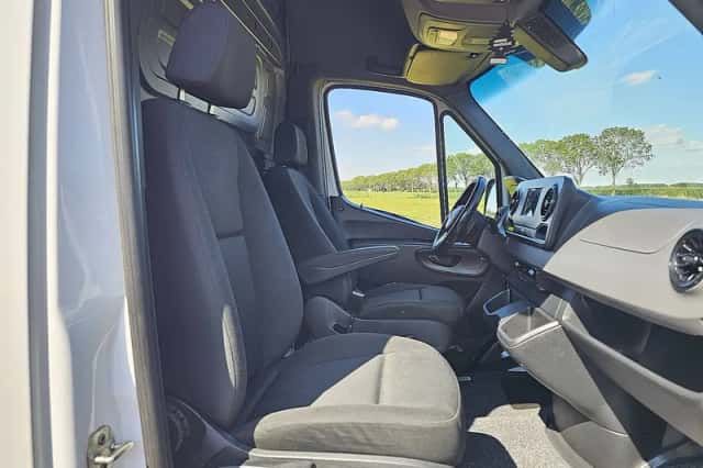 Mercedes-Benz Sprinter (2020) thumbnail 6