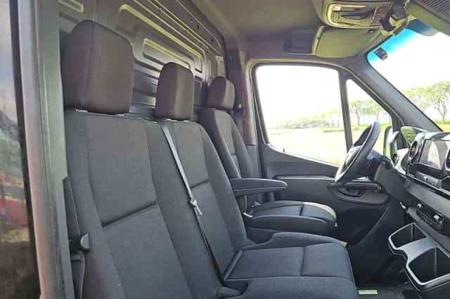Mercedes-Benz Sprinter (2024) thumbnail 6
