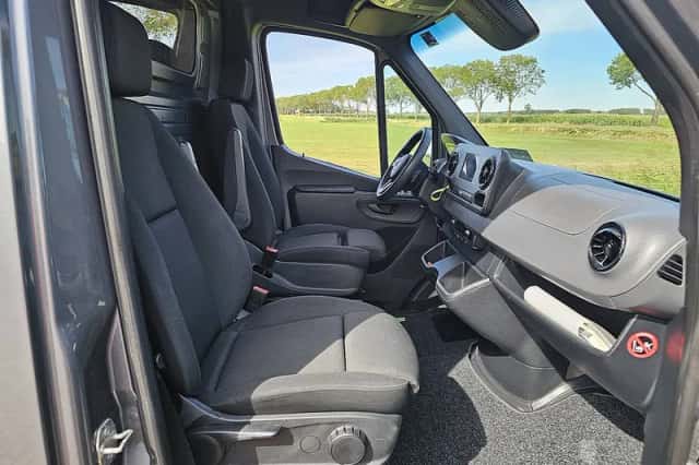 Mercedes-Benz Sprinter (2021) thumbnail 6