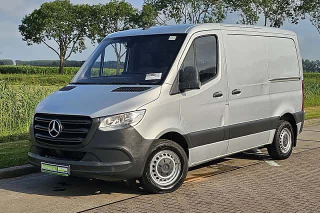 Mercedes-Benz Sprinter (2020) thumbnail 2