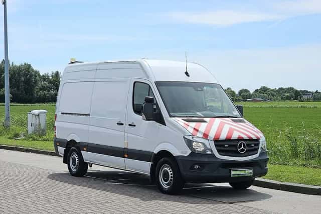 Mercedes-Benz Sprinter (2017) thumbnail 4