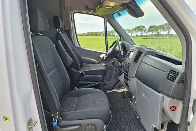 Mercedes-Benz Sprinter (2018) thumbnail 6