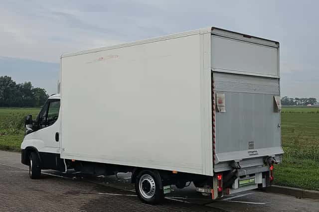 Iveco Daily (2021) thumbnail 5