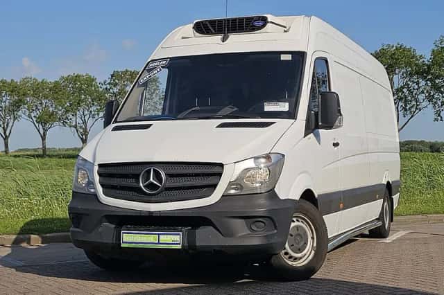 Mercedes-Benz Sprinter (2016) thumbnail 1
