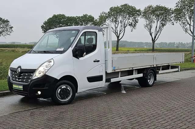 Renault Master (2019) thumbnail 2