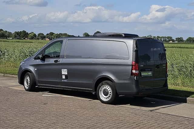 Mercedes-Benz Vito (2021) thumbnail 5