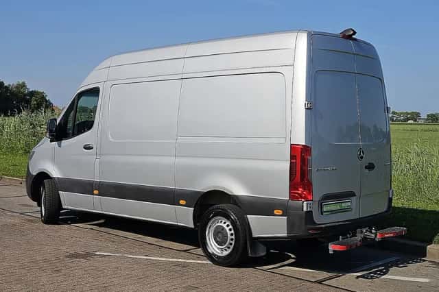Mercedes-Benz Sprinter (2021) thumbnail 5