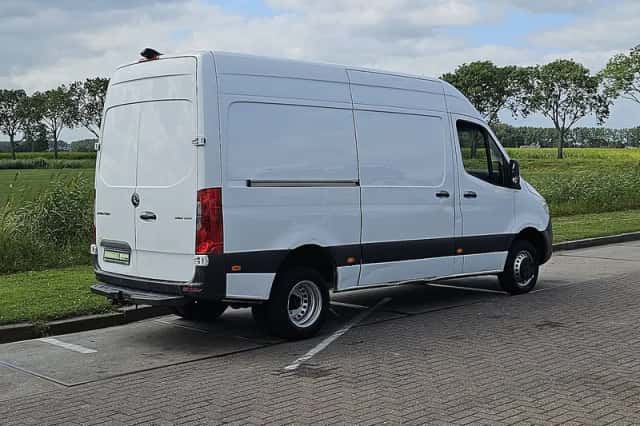 Mercedes-Benz Sprinter (2019) thumbnail 3