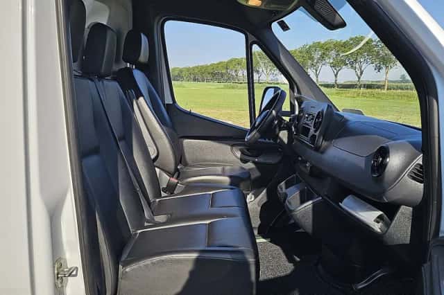 Mercedes-Benz Sprinter (2022) thumbnail 6