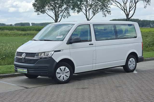Volkswagen Transporter (2023) thumbnail 2