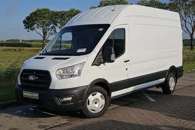 Ford Transit (2024) thumbnail 2