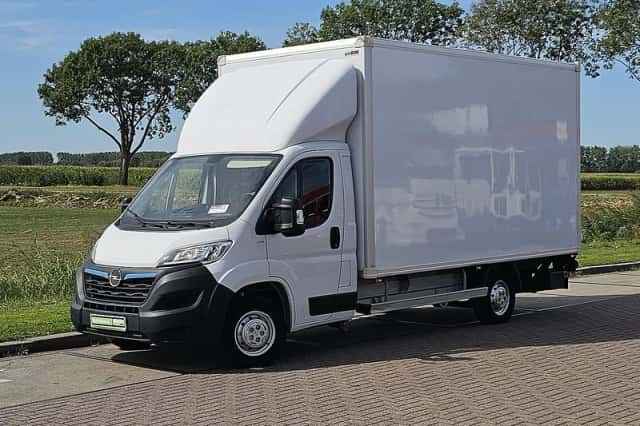 Opel Movano (2022) thumbnail 2