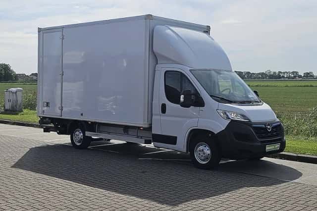 Opel Movano (2022) thumbnail 4