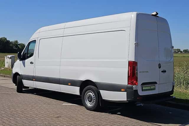 Mercedes-Benz Sprinter (2021) thumbnail 5