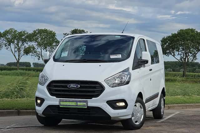 Ford Transit (2021) thumbnail 1
