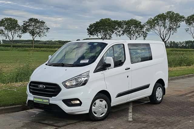 Ford Transit (2021) thumbnail 2