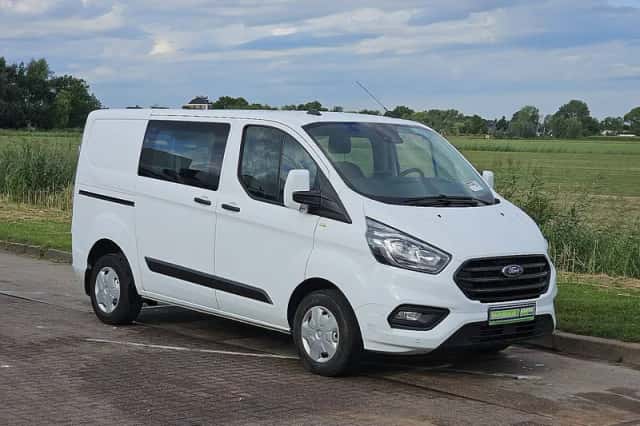 Ford Transit (2021) thumbnail 4