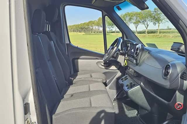 Mercedes-Benz eSprinter (2024) thumbnail 6