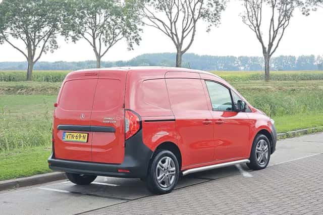 Mercedes-Benz Citan (2023) thumbnail 3
