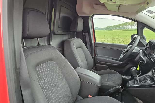 Mercedes-Benz Citan (2023) thumbnail 6