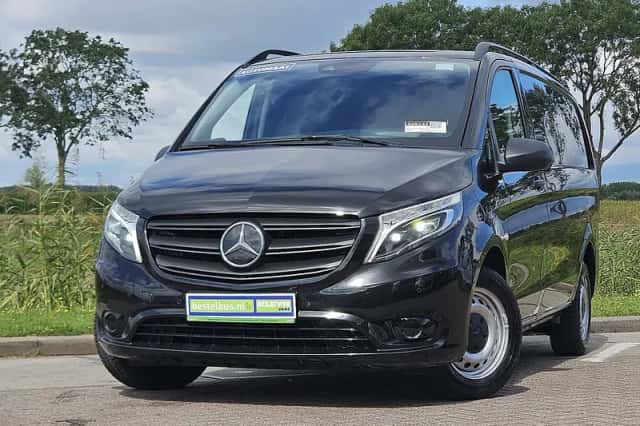 Mercedes-Benz Vito (2022) thumbnail 1