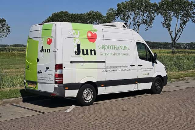 Mercedes-Benz Sprinter (2014) thumbnail 3