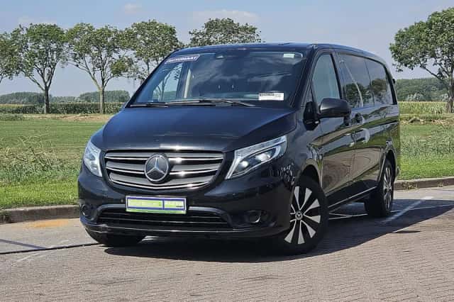 Mercedes-Benz Vito (2021) thumbnail 1