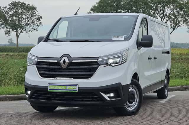 Renault Trafic (2023) thumbnail 1
