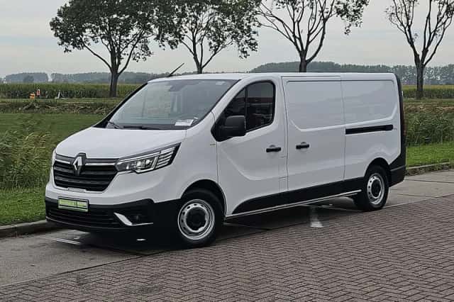 Renault Trafic (2023) thumbnail 2