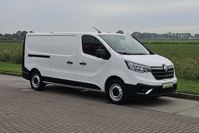 Renault Trafic (2023) thumbnail 4