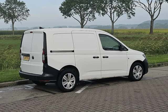 Volkswagen Caddy (2021) thumbnail 3