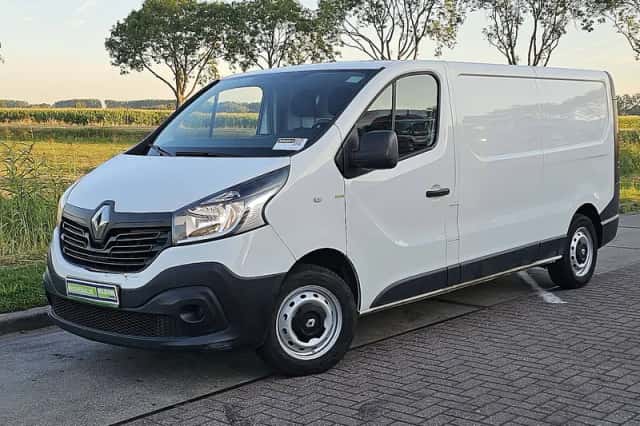 Renault Trafic (2019) thumbnail 2