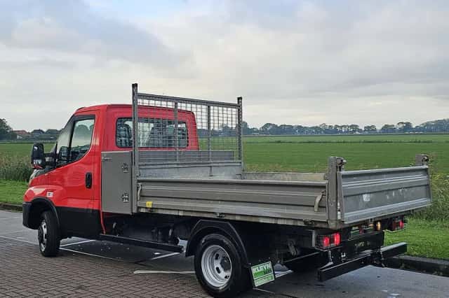 Iveco Daily (2019) thumbnail 5
