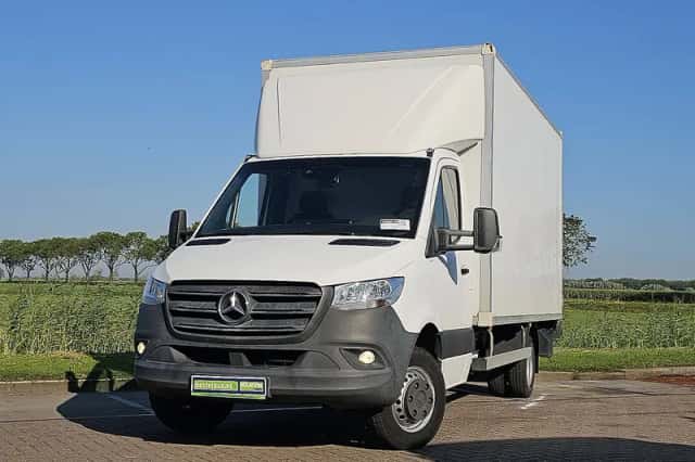 Mercedes-Benz Sprinter (2019) thumbnail 1