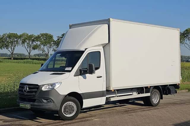 Mercedes-Benz Sprinter (2019) thumbnail 2