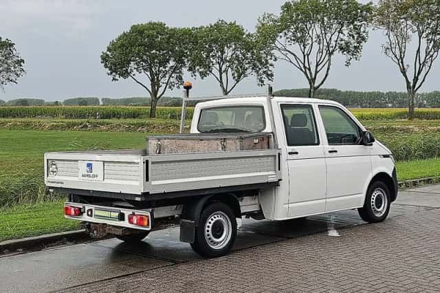 Volkswagen Transporter (2020) thumbnail 3