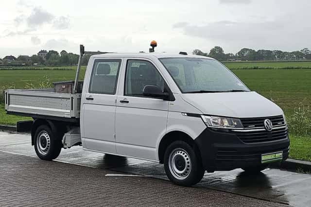 Volkswagen Transporter (2020) thumbnail 4