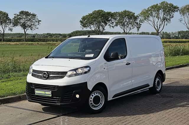 Opel Vivaro (2021) thumbnail 2