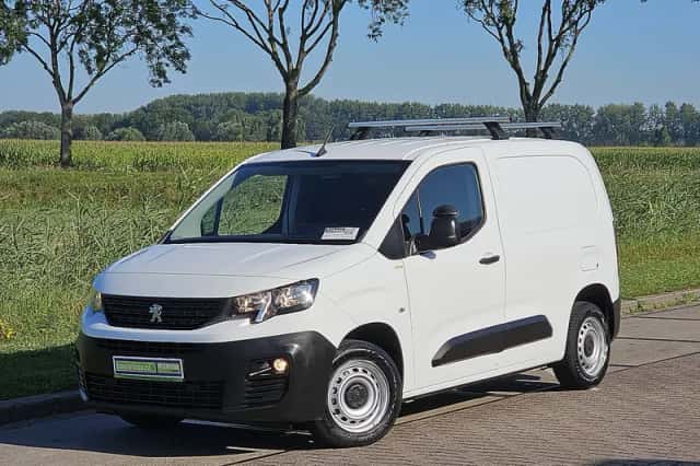Peugeot Partner (2021) thumbnail 2