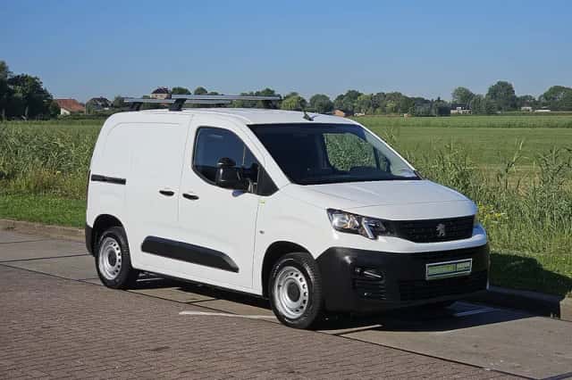 Peugeot Partner (2021) thumbnail 4