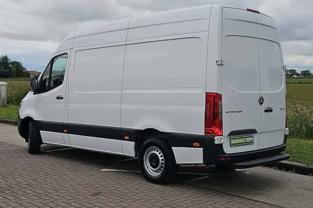 Mercedes-Benz Sprinter (2022) thumbnail 5