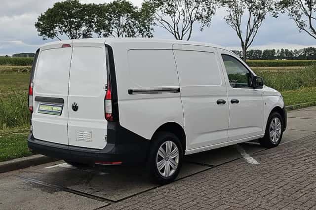 Volkswagen Caddy (2023) thumbnail 3