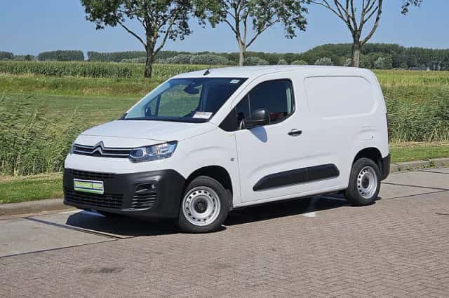Citroën Berlingo (2023) thumbnail 2