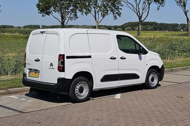 Citroën Berlingo (2023) thumbnail 3