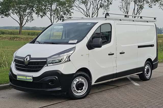 Renault Trafic (2021) thumbnail 2