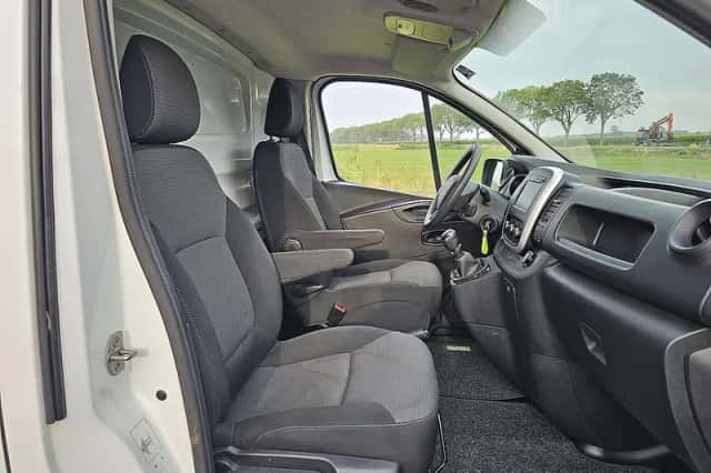 Renault Trafic (2021) thumbnail 6