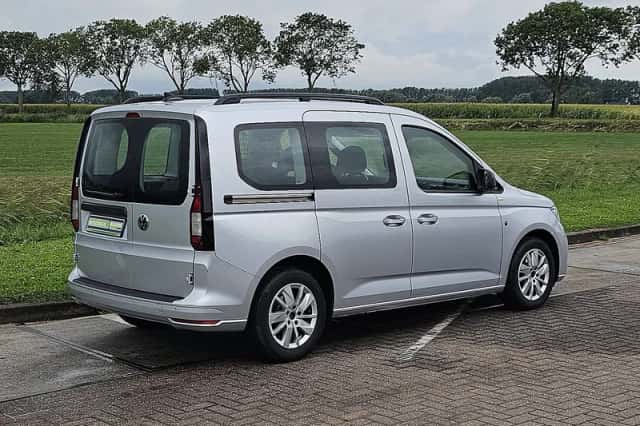 Volkswagen Caddy (2022) thumbnail 3